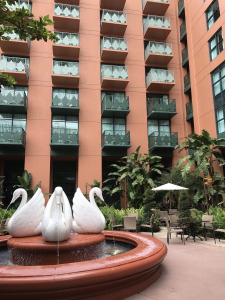 "Swan Dolphin Hotel"